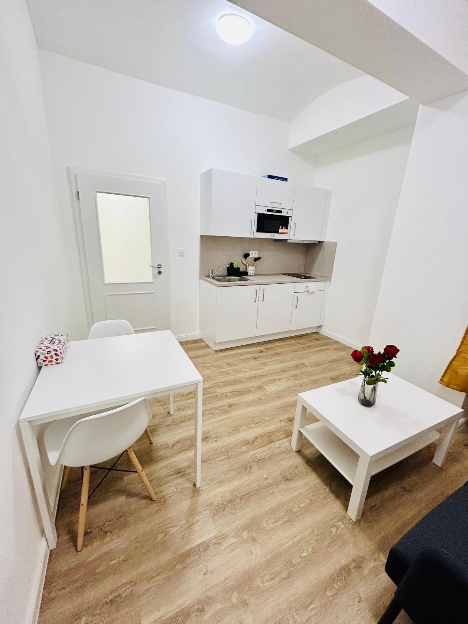New Apartments Complex Prague Florenc Exterior photo